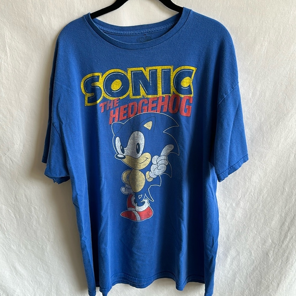 Sonic the Hedgehog T-shirt, size XXL